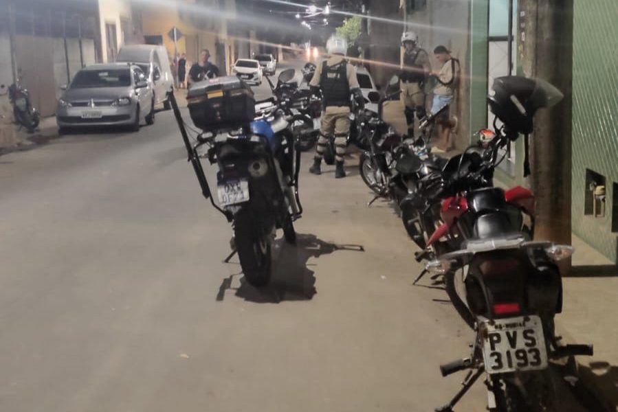 Polícia Militar Apreende Motocicleta Furtada e Detém Suspeito de Receptação em Muriaé
