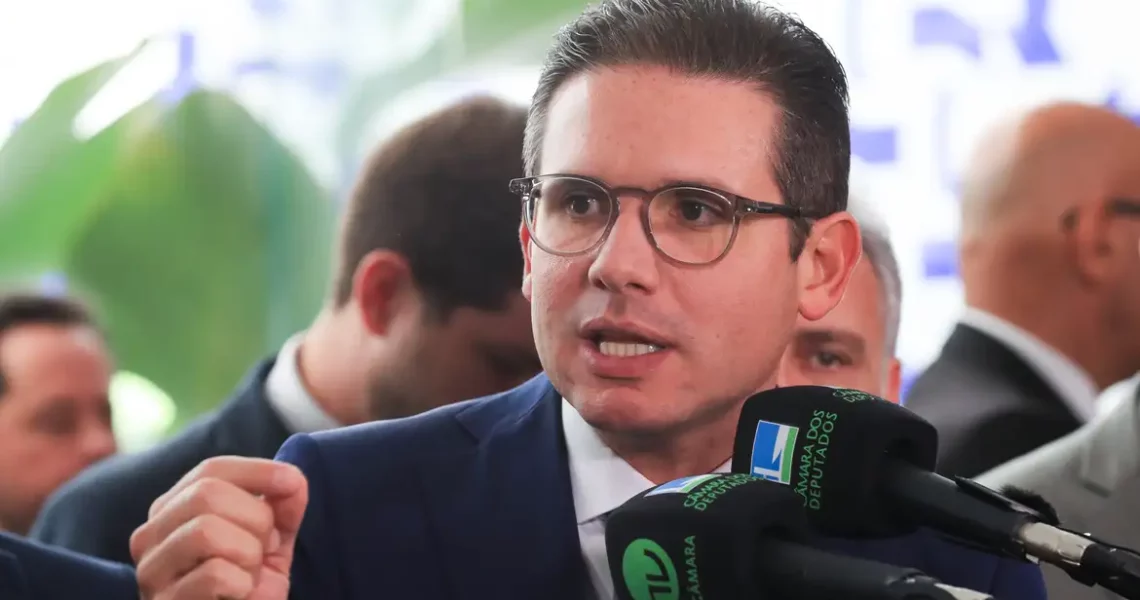 Motta envia pedido de afastamento de 15 deputados após motim na Câmara