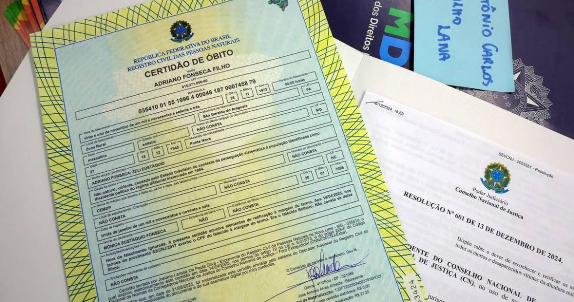 Famílias de 63 vítimas da ditadura recebem atestado de óbito corrigido