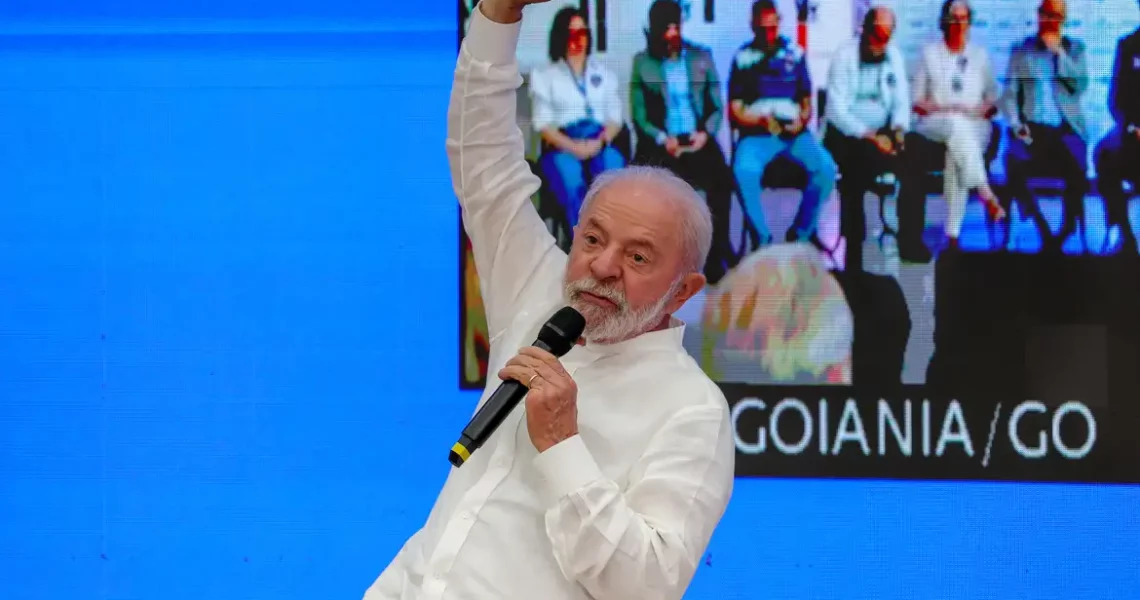 Lula lembra covid e diz que saúde não tem esquerda ou direita