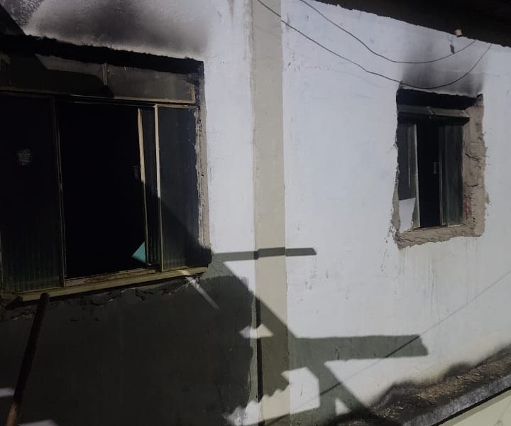 Mulher é presa pela PMMG por incêndio em residência após atrito com companheiro em Muriaé Mg