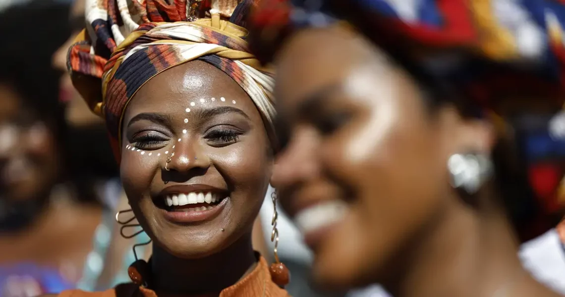 Especialistas defendem atenção específica para saúde da pele negra