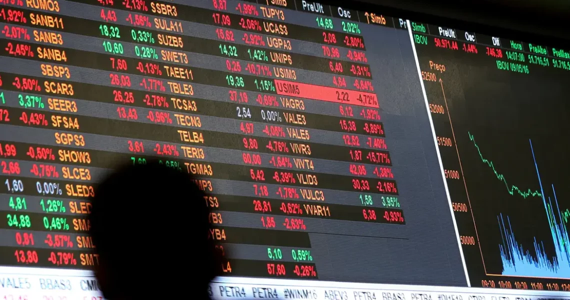 Bolsa bate recorde e dólar cai após reunião entre Lula e Trump