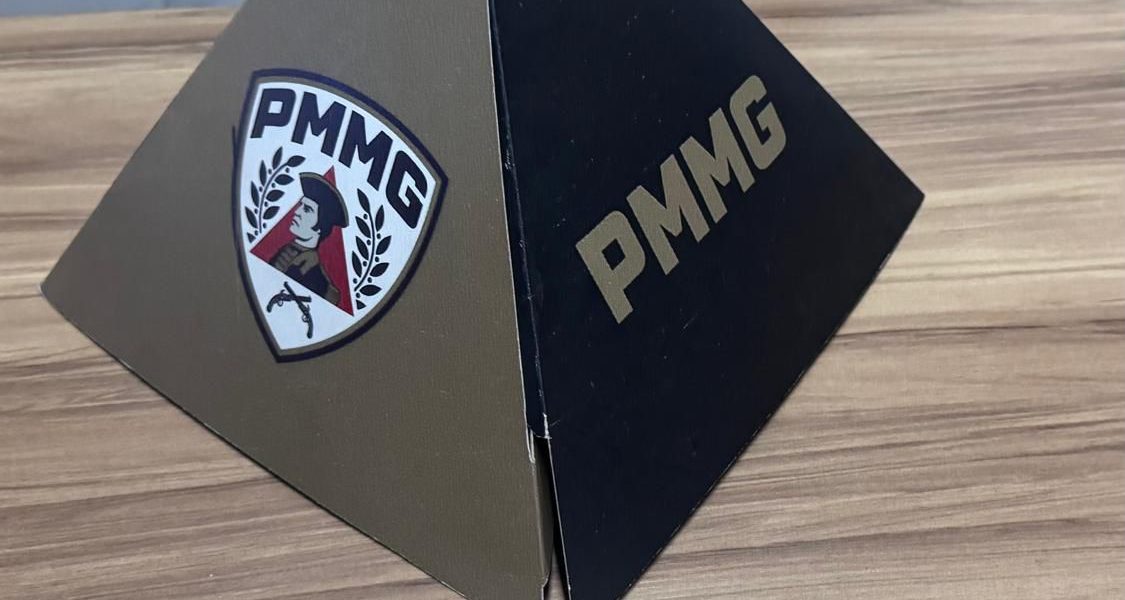 PMMG apreende drogas em local abandonado em Muriaé Mg
