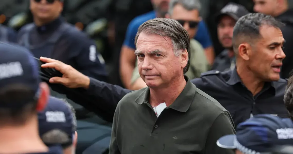 Bolsonaro cita paranoia em audiência de custódia; prisão é mantida