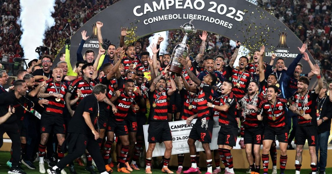 Flamengo vence Palmeiras e vira 1º brasileiro tetra da Libertadores