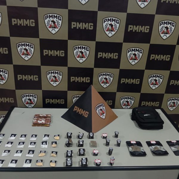 PM aprende drogas após fuga de traficante na modalidade delivery em Muriaé Mg