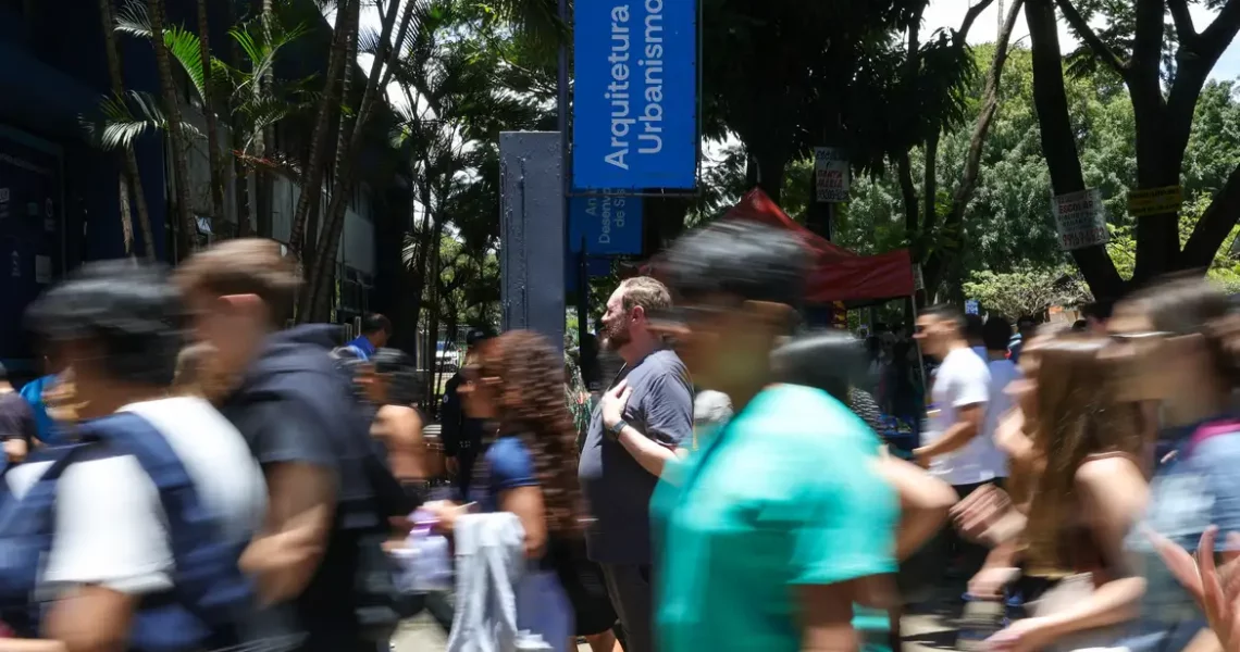 Abstenção no primeiro dia do Enem 2025 chegou a 27%