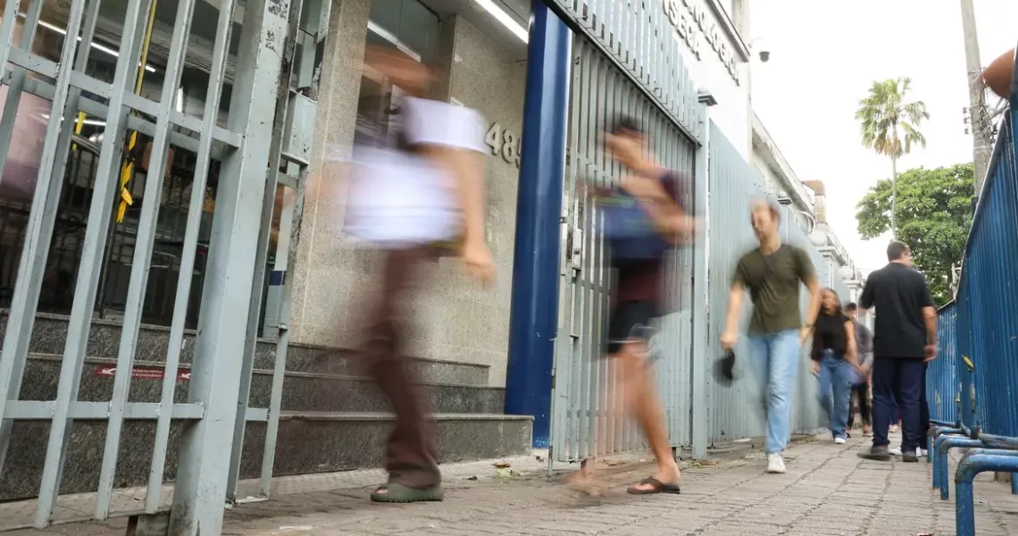 Saiba quais são as três questões anuladas no Enem 2025