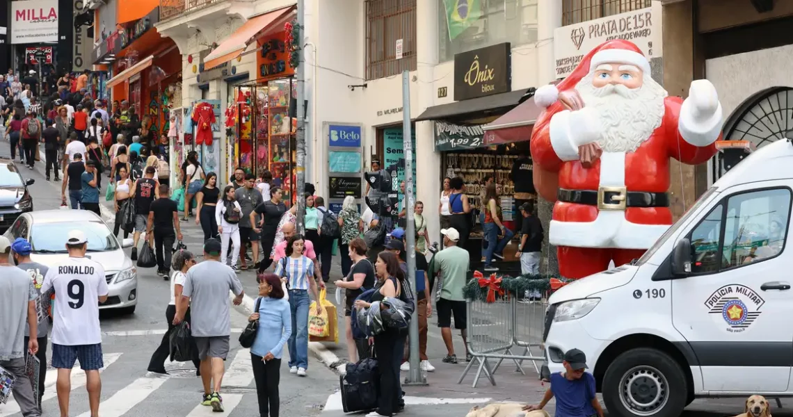 Novo salário mínimo será de R$ 1.621 em 2026