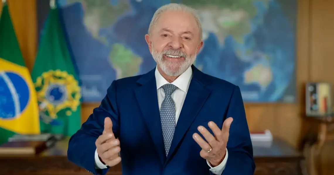 Isenção do IR injeta R$ 28 bilhões na economia, diz Lula