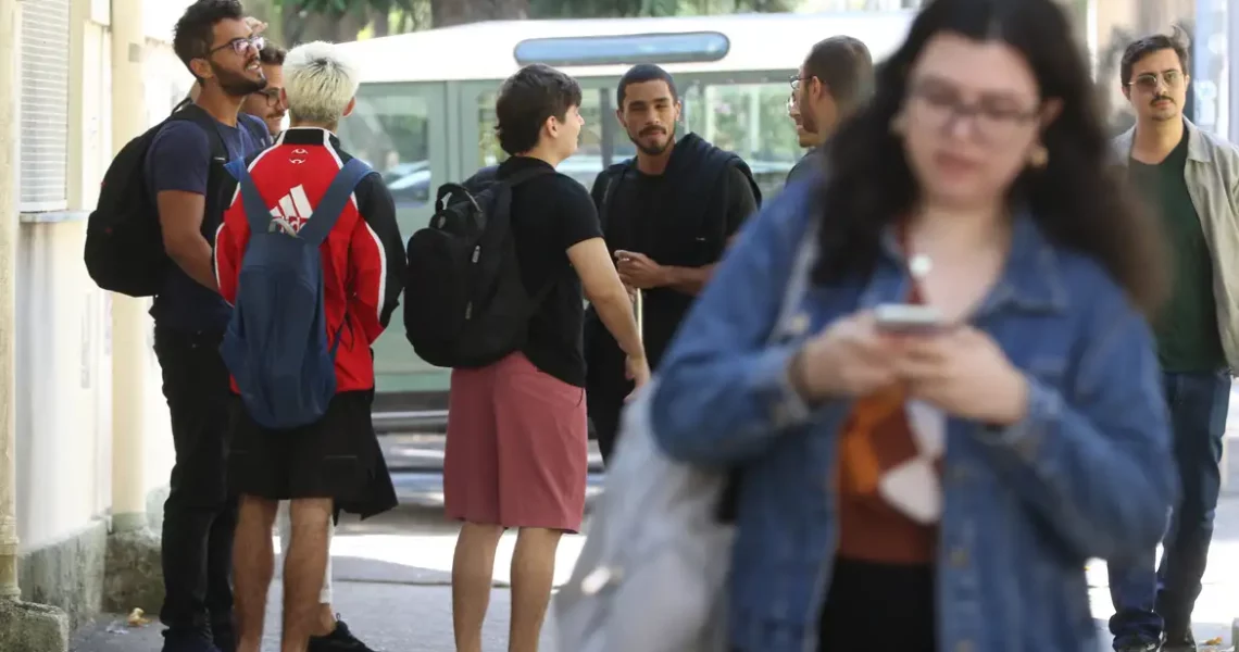 Estilo de vida leva jovens de até 30 anos apresentarem risco cardíaco