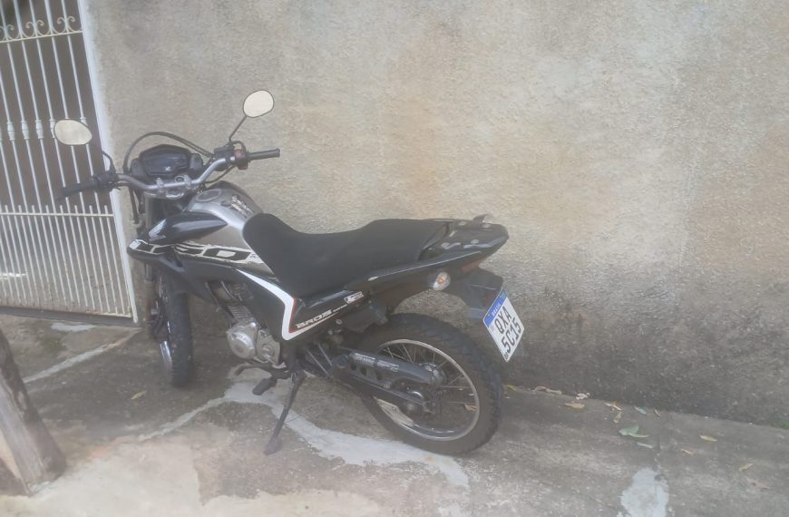 PM recupera em Muriaé motocicleta furtada em Três Pontas