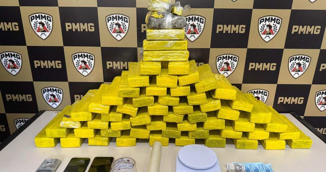PMMG Realiza grande apreensão de drogas em Carangola Mg