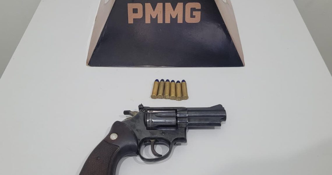 PM realiza prisão por porte ilegal de arma de fogo em Muriaé Mg