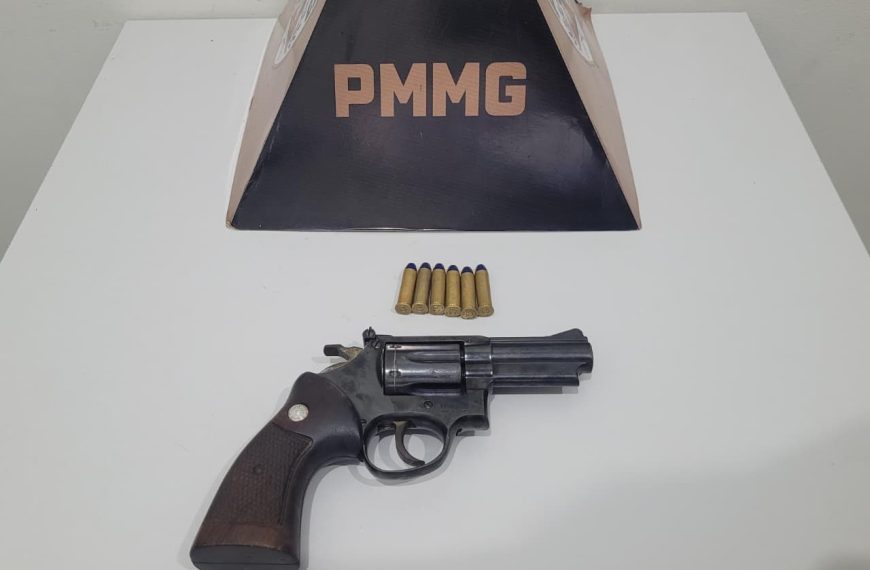 PM realiza prisão por porte ilegal de arma de fogo em Muriaé&hellip;