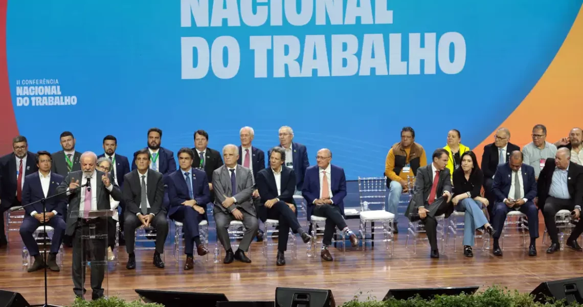 Fim do 6×1: Lula propõe negociação entre patrões, empregados e governo