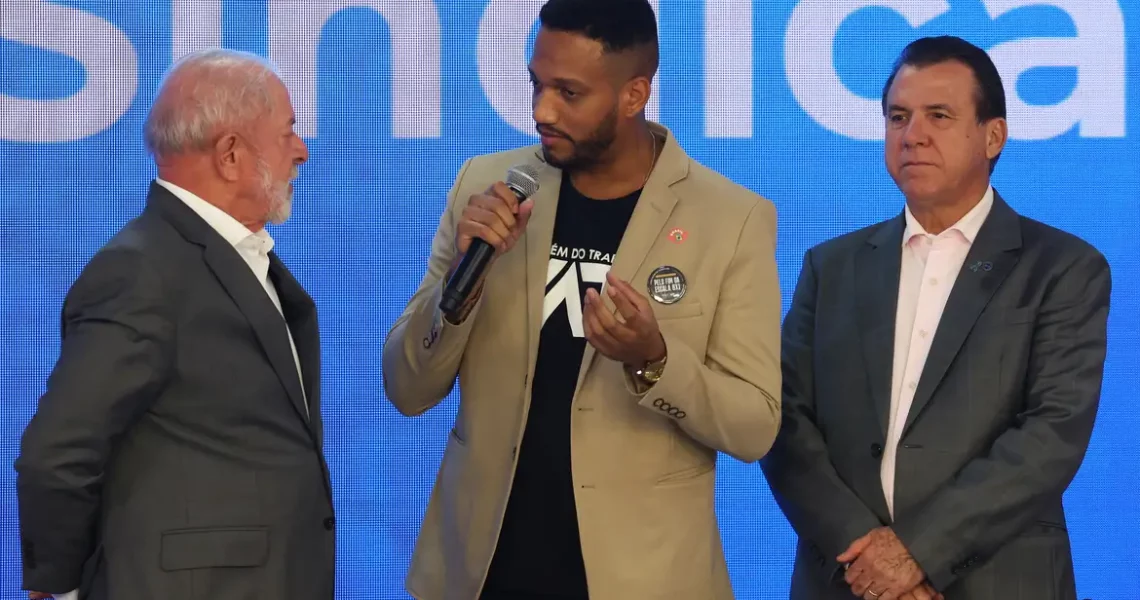 Lula pede mobilização a centrais sindicais para fim da escala 6×1