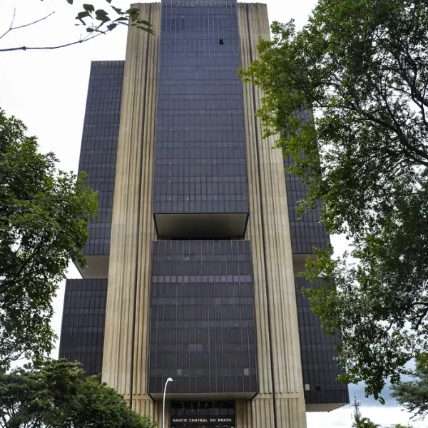 Banco Central reduz juros básicos para 14,5% ao ano