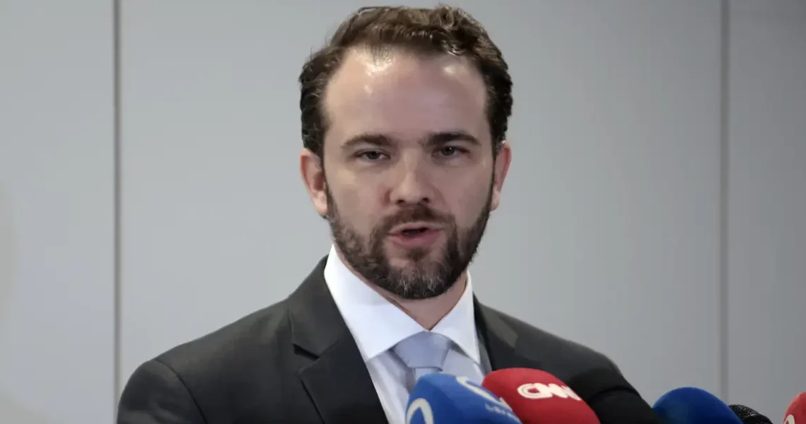 Novo Desenrola permitirá uso do FGTS para renegociação de dívidas