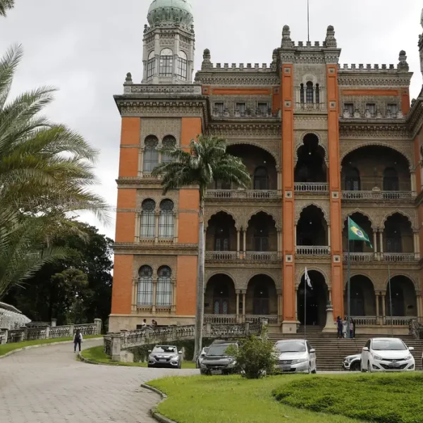 Fiocruz e Ministério das Cidades lançam editais unindo cultura e saúde