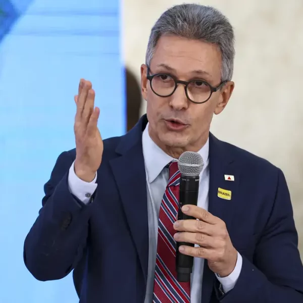PGR denuncia Zema por calúnia contra Gilmar Mendes