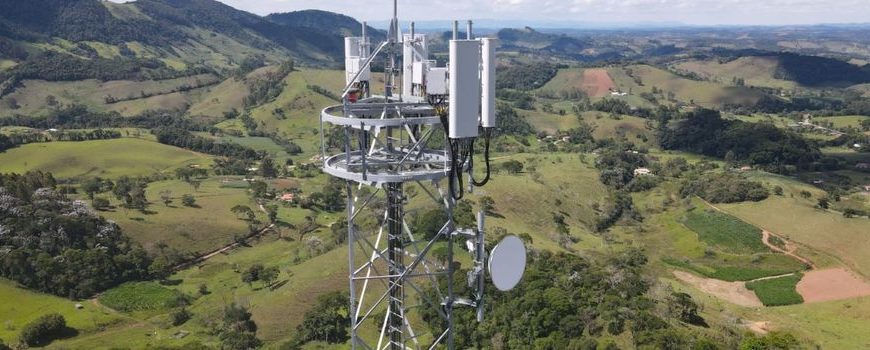 Alô, Minas! inicia terceira fase e prevê instalação de até 140 novas antenas para ampliar telefonia móvel e internet rural
