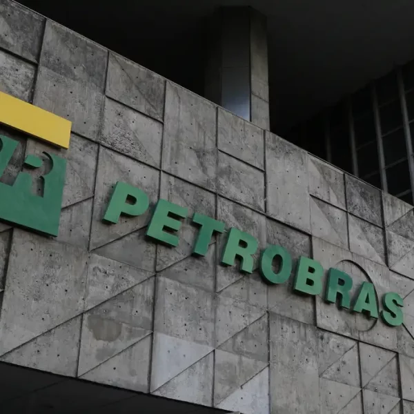 Petrobras implementa desconto no diesel a partir de segunda-feira