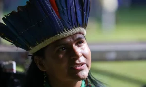 Câmara aprova uso de indumentárias tradicionais em fotos de documentos