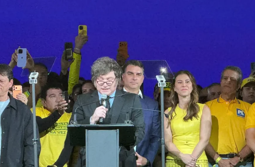 Após ofensas de Milei a Lula, Itamaraty chama embaixador para consulta