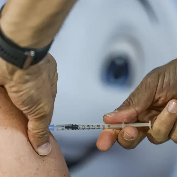 Dia D atualiza vacinação infantil e reforça alerta contra sarampo