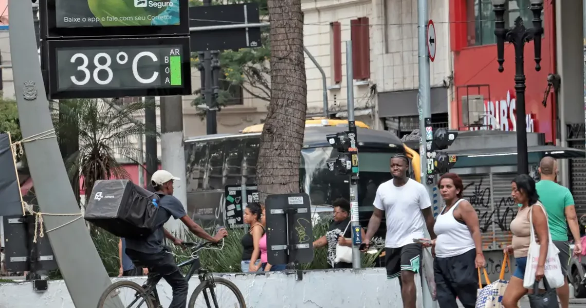 Inmet faz alerta para onda de calor em oito estados do país