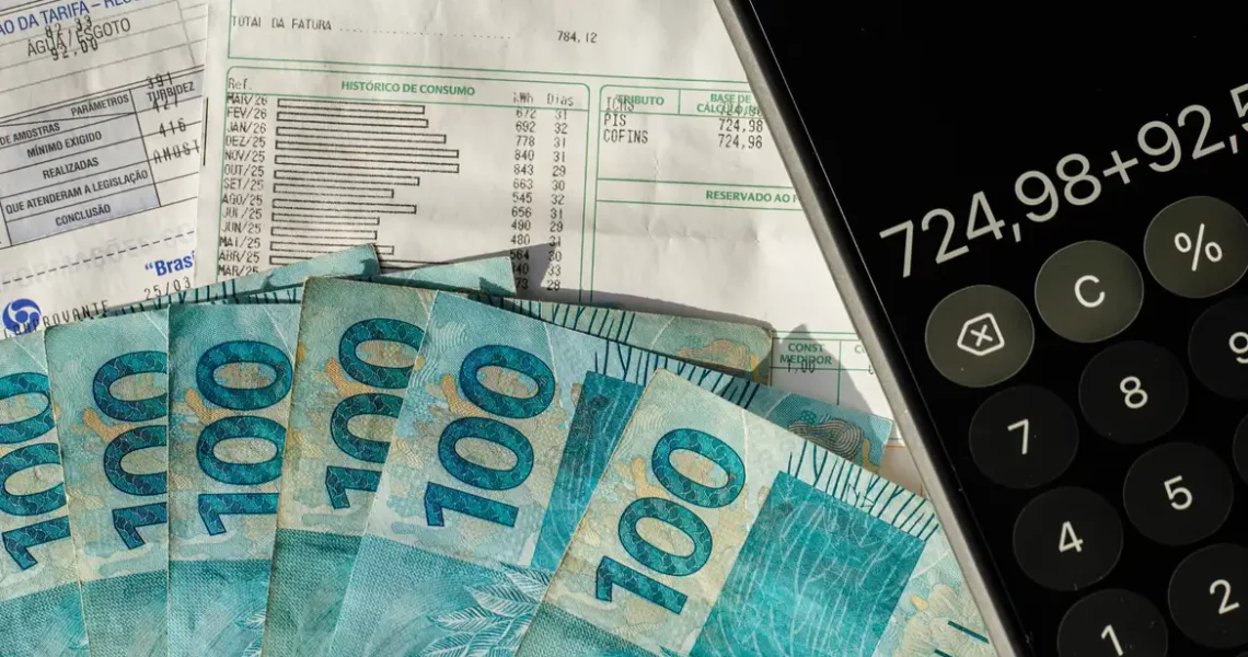 Arrecadação federal ultrapassa R$ 2 trilhões em oito meses