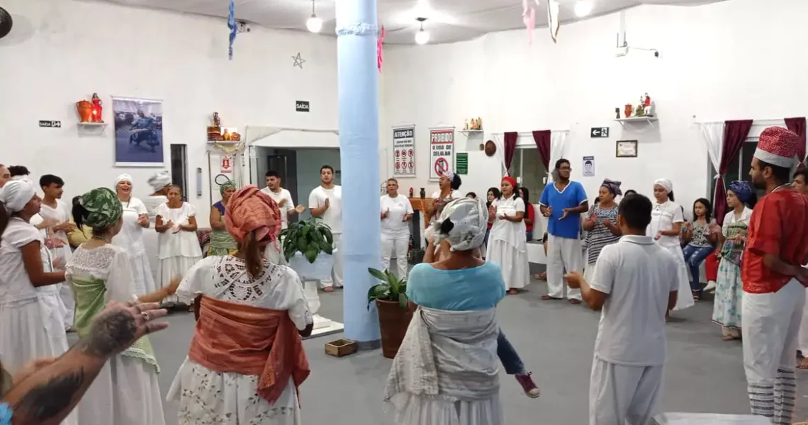 Eleitores de religiões afro se sentem invisíveis em campanha eleitoral
