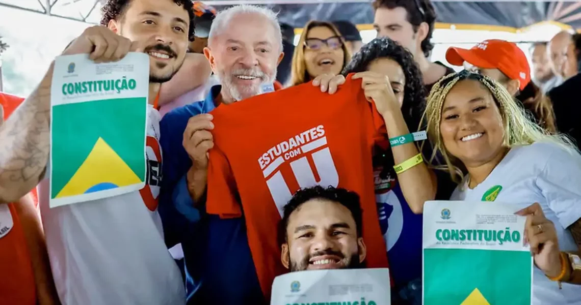 Lula garante versão universitária do “Pé de Meia” caso seja reeleito