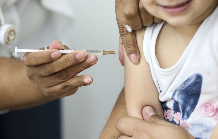 Governo do Estado inicia a distribuição de 110 mil doses de Pfizer para crianças