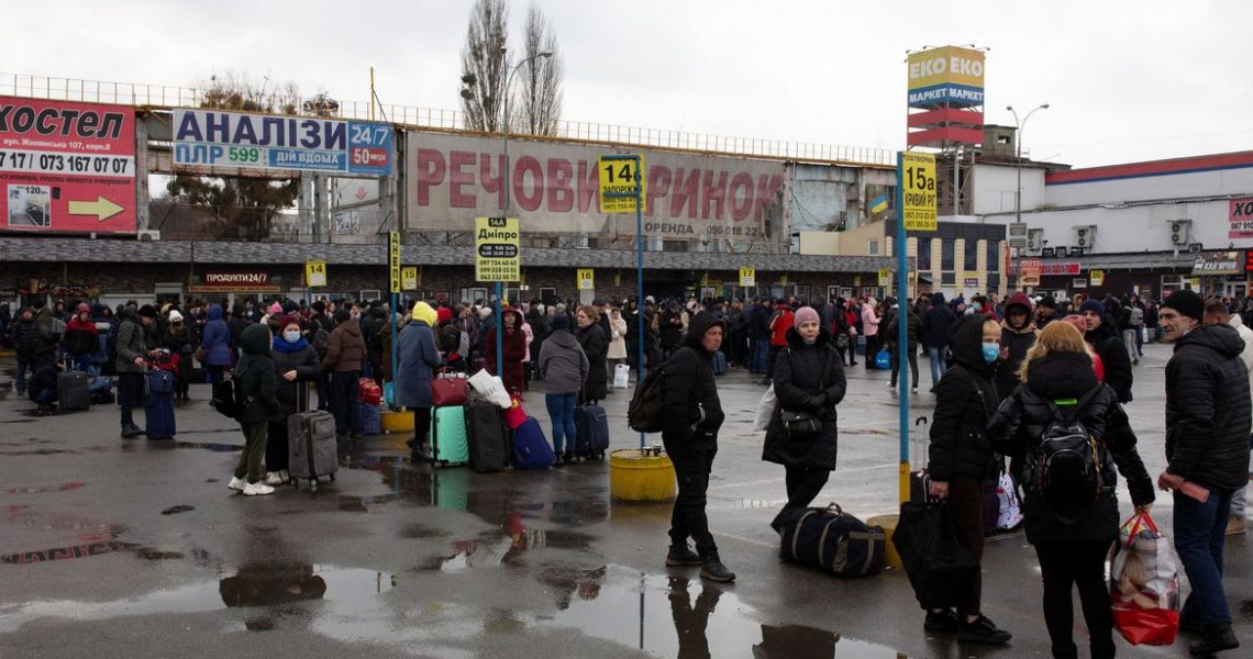 Forças russas se aproximam da capital ucraniana