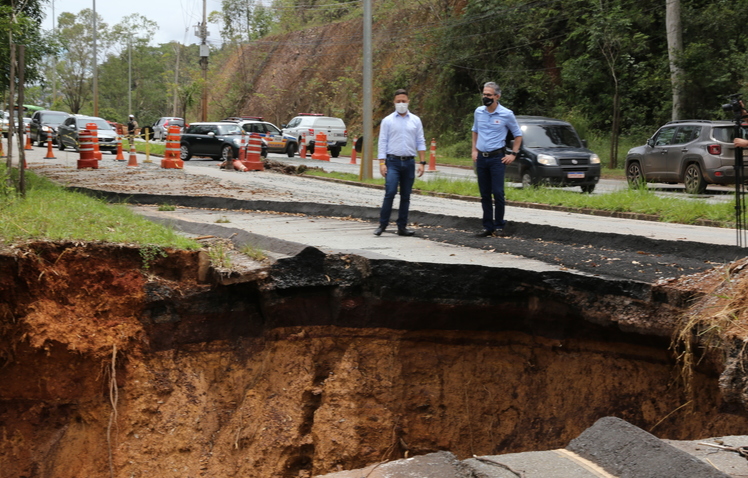 Governo de Minas e Prefeitura de Nova Lima firmam convênio para execução de obras na MG-030