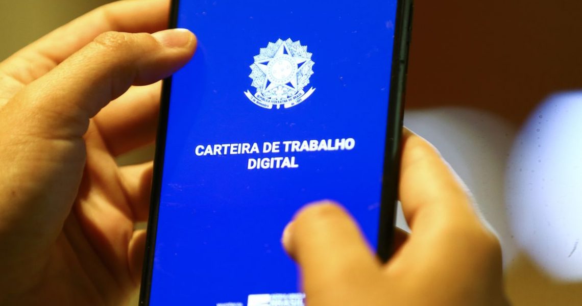 Mais de 300 mil trabalhadores ainda não sacaram o abono salarial