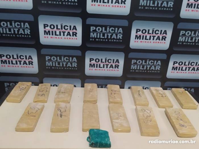 Carangola: PM apreende 15 kg de maconha e trio acaba preso