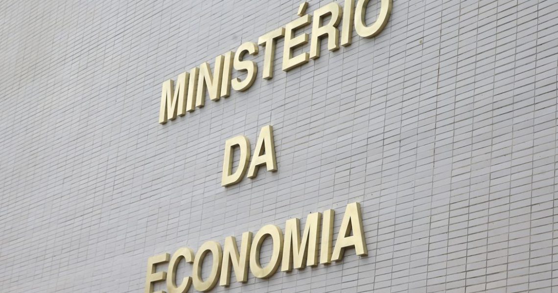 Governo Central tem superávit primário de R$ 10,95 bilhões em setembro