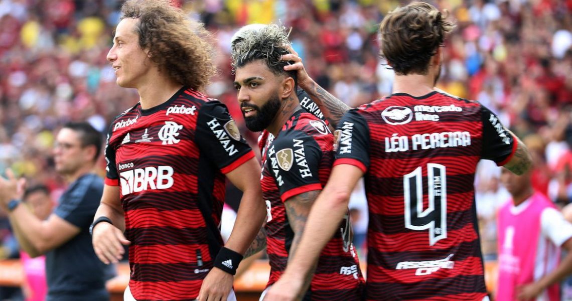 Gabigol decide e Flamengo conquista o tricampeonato da Libertadores