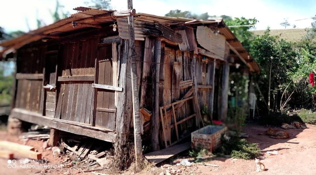A Página “Conheça Minas” uma das mais famosas da Região mostra o antes e depois de morar numa “Tulha”