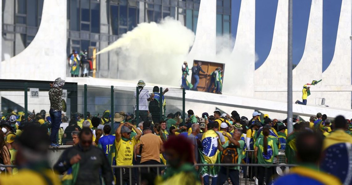 GSI divulga imagens do dia da invasão no Palácio do Planalto