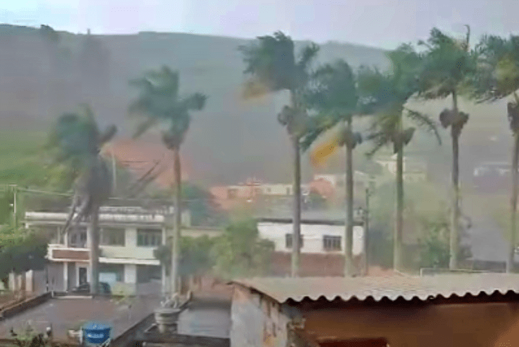 Chuva de granizo em Vieiras assusta moradores