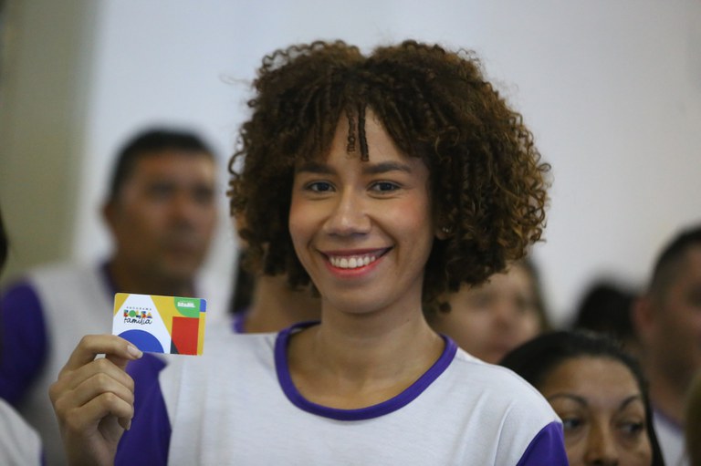 MDS divulga calendário de pagamentos do Bolsa Família para 2024