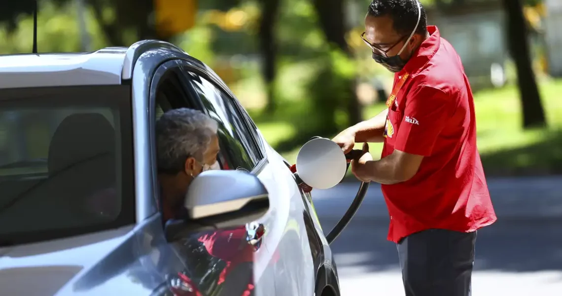 Preço da gasolina e do diesel sobem nesta quinta com novo ICMS