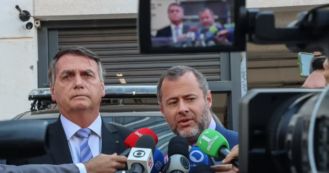Defesa de Bolsonaro pede ao Supremo que passaporte seja devolvido
