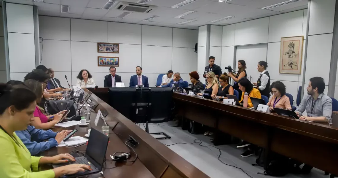 Brasil criou 1,48 milhão de empregos formais em 2023, aponta Caged