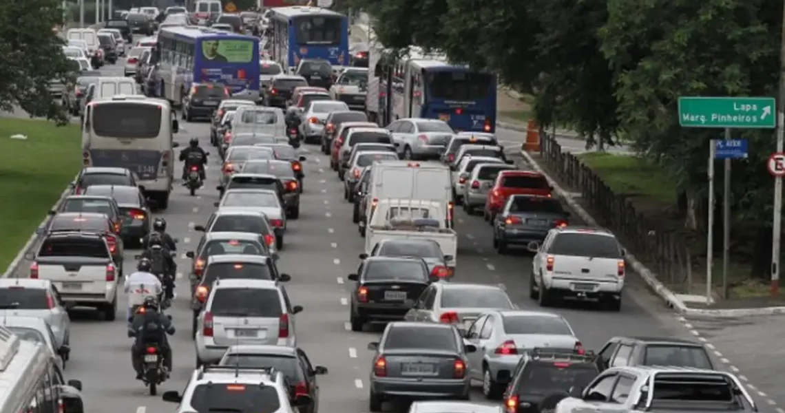Senado aprova isenção de IPVA para carros com mais de 20 anos